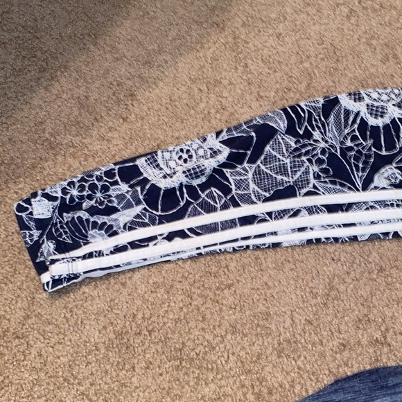 •ADIDAS• - Picture 3 of 13